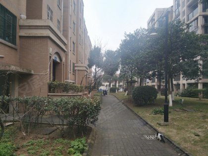 京口花園小區(qū)綜合評價(jià) 優(yōu)缺點(diǎn)與周邊中介服務(wù)分析